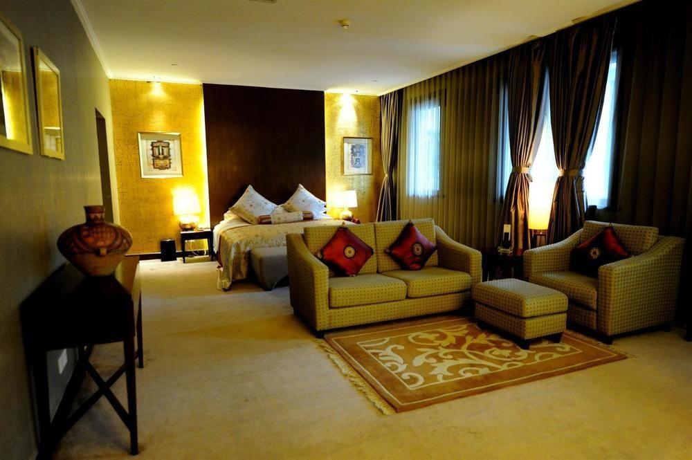 Yun-Zen Jinling World Trade Plaza Hotel Shijiazhuang Zewnętrze zdjęcie